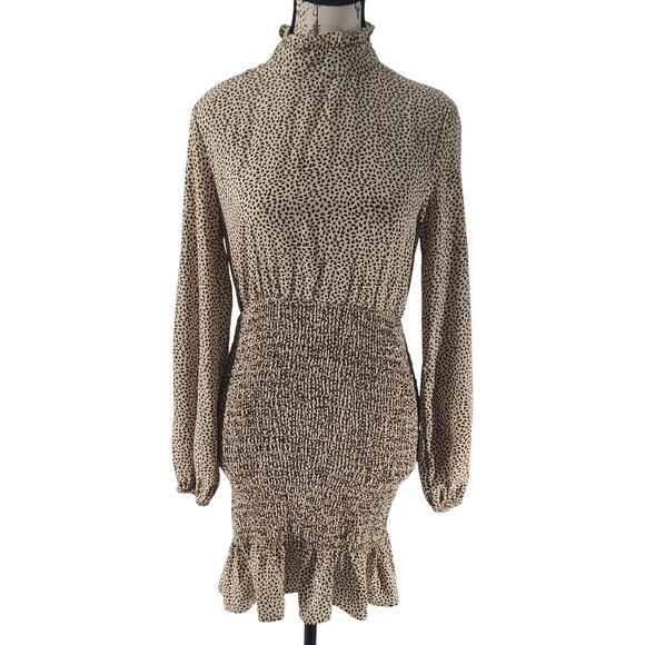 Women's shirred ruffle hem smocked waist heart print mini Dress Size 2 Going out - Picture 2 of 7